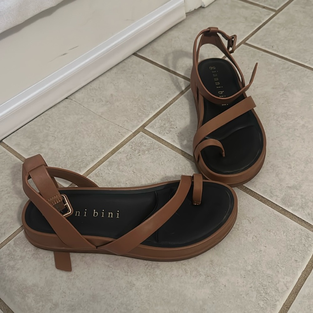 Gianni Bini Sandals